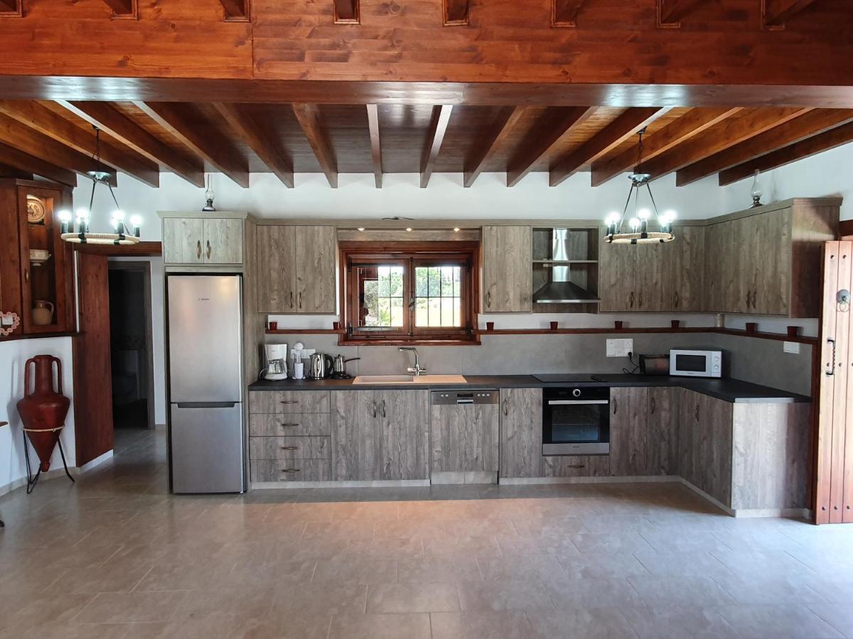 Villa Yioukkas Paphos Ngoại thất bức ảnh