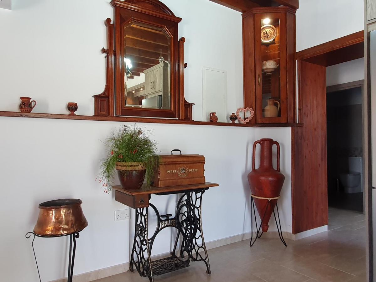 Villa Yioukkas Paphos Ngoại thất bức ảnh
